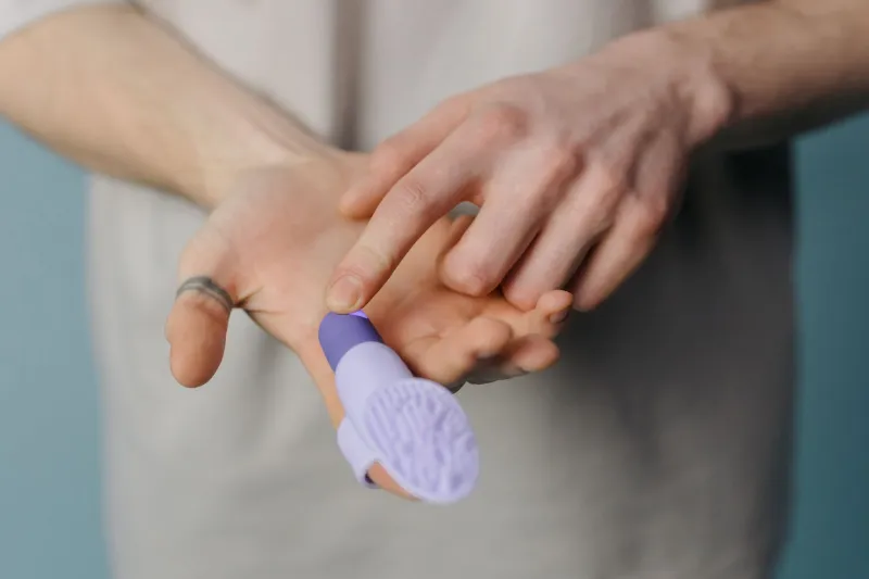 The Brain That Predicts Your Own Hand: Inside the Strange Science of Self-Tickling